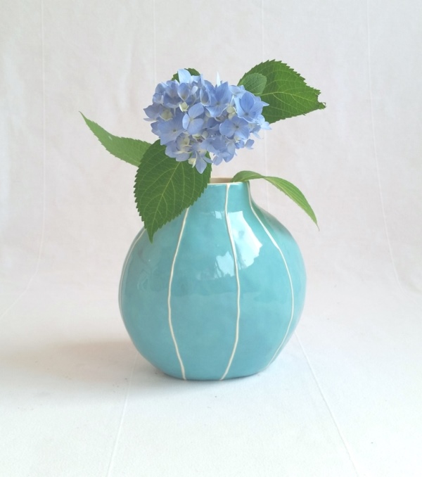 VIT ceramics pod vase