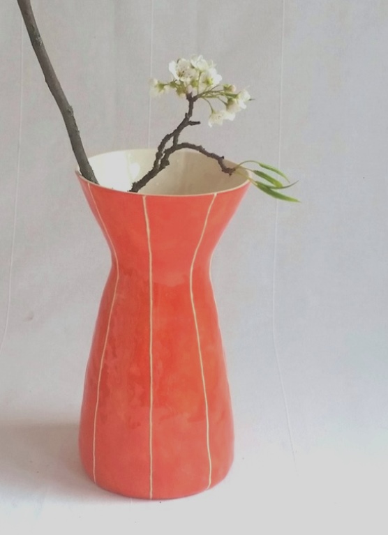 Eve vase, coral